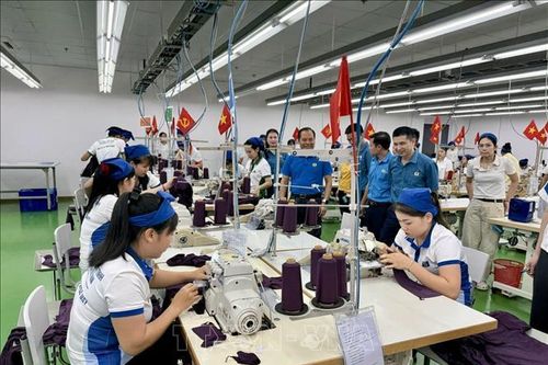 Lan tỏa tinh thần đổi mới sáng tạo trong công nhân lao động