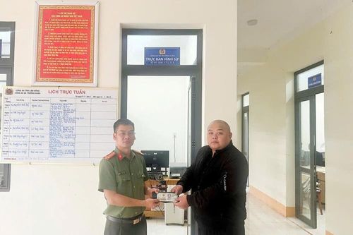 Công dân không ham của rơi