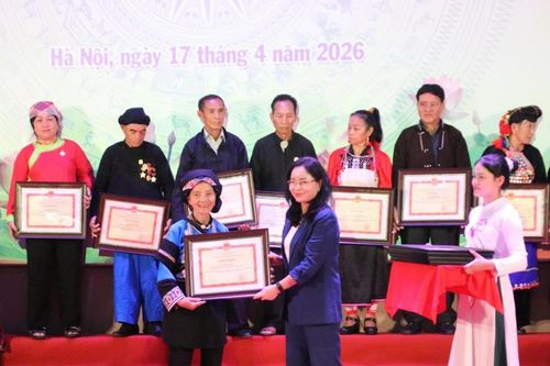 Nghệ nhân Lồ Lài Sửu trọn đời gìn giữ, phát huy văn hóa dân tộc