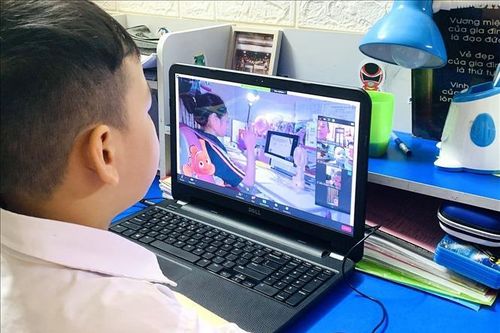 Để trẻ em an toàn trên không gian mạng