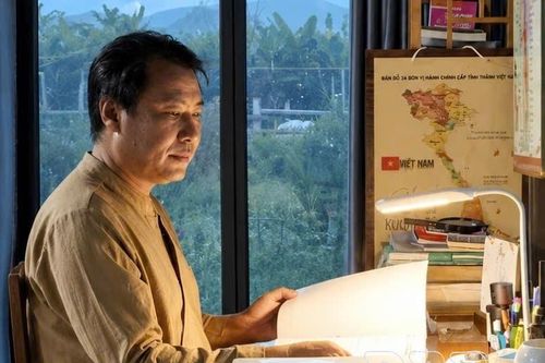 Người đi tìm lại những cuộc đời
