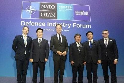 Nhật Bản muốn xây dựng quan hệ chiến lược mạnh mẽ hơn với NATO
