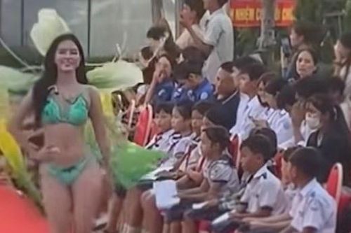 Hoa hậu Du lịch bản sắc Việt Nam xin lỗi vụ diễn áo tắm trước học sinh