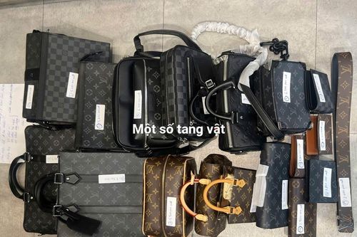 Phát hiện cửa hàng kinh doanh hàng hiệu giả mạo, thu lợi bất chính hàng tỷ đồng