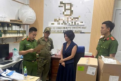 Đổi dung mạo vẫn không thoát được tội
