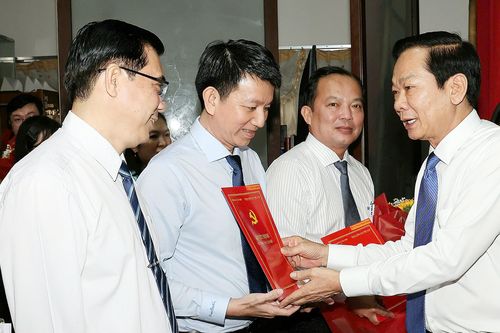 Cần Thơ điều động, phân công nhiệm vụ cho 60 cán bộ