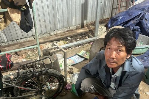 Dọn 'cỏ' ven sông Hàn