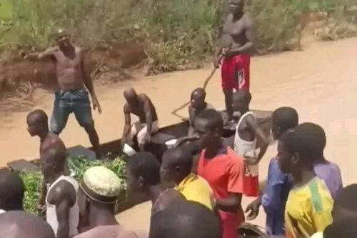 Lật thuyền khiến ít nhất 46 người thiệt mạng tại Nigeria