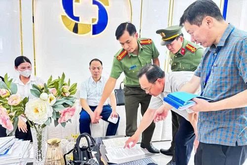 Lật tẩy đường dây giả danh bác sĩ, dựng kịch bản lừa dối khách hàng