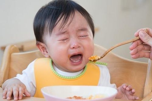 Nguyên nhân khiến trẻ bỏ ăn mà cha mẹ dễ bỏ qua