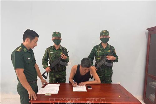 Tây Ninh: Khởi tố các đối tượng tổ chức cho người khác xuất cảnh trái phép