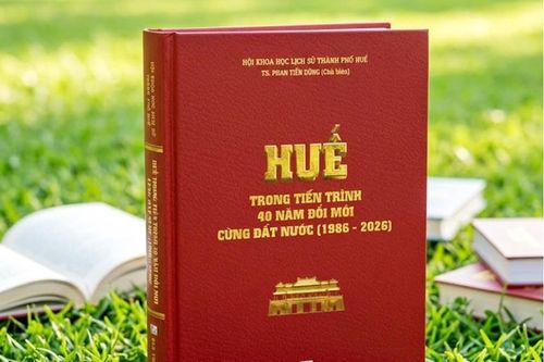 Nhìn lại 40 năm đổi mới và phát triển của Huế