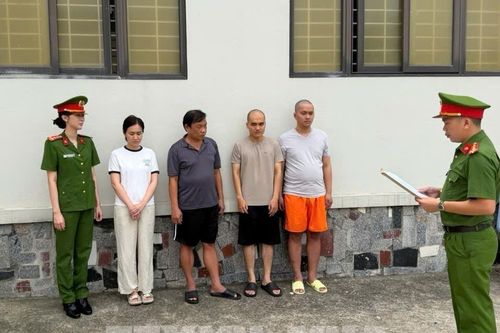 Thủ tướng Chính phủ gửi thư khen Công an Thanh Hóa, Công an Thành phố Hồ Chí Minh triệt phá đường dây buôn lậu kim cương