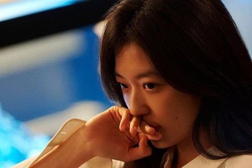 Không thể rời mắt khỏi Tôn Thiên trong 'Đầu Xuân tươi sáng'