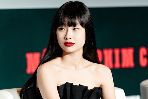 Mỹ nhân trong 'bom tấn đắt đỏ nhất lịch sử Hàn Quốc'