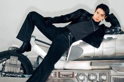 EVAN trở lại với màn solo lần đầu tiên