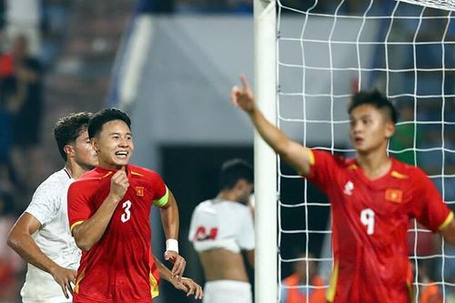 Thủ quân U20 Việt Nam xin lỗi người hâm mộ sau thất bại ở vòng loại châu Á