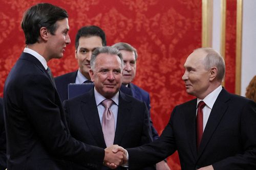 Ông Putin gặp đặc phái viên của Mỹ, nói tình hình Ukraine 'khó khăn'