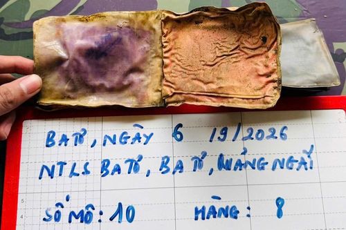Quảng Ngãi: Phát hiện ví mang tên 'Trọng Thanh' trong mộ liệt sĩ chưa xác định danh tính