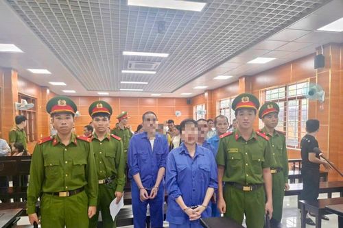 Buôn 'hỏa dược'… lãi 70 năm tù