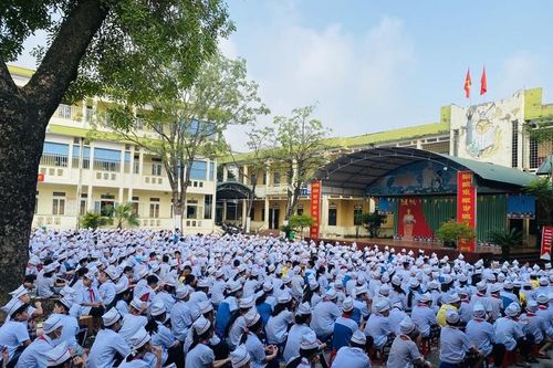 Hướng dẫn chính sách với hiệu trưởng, phó hiệu trưởng khi sắp xếp trường học