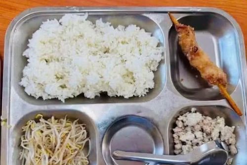 Hà Nội yêu cầu rà soát toàn bộ phương án tổ chức bữa ăn bán trú