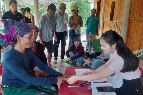 Tiếp sức người nghèo