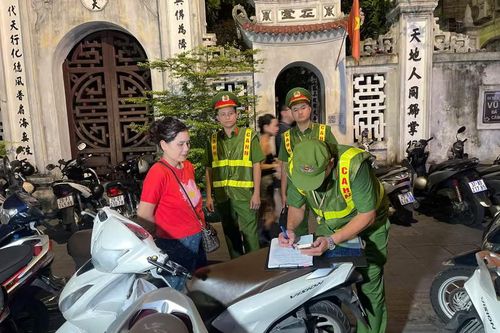 Lập trật tự các điểm trông giữ phương tiện