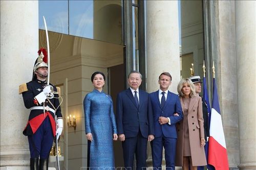 Lễ đón Tổng Bí thư, Chủ tịch nước Tô Lâm cùng Phu nhân thăm chính thức Cộng hòa Pháp