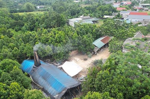 Lào Cai: Môi trường sống bị đe dọa từ những lò đốt than củi tại xã Xuân Ái