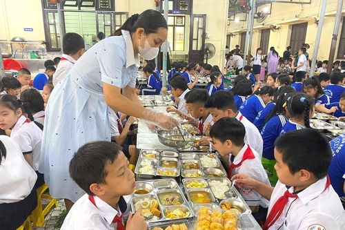 Siết chặt an toàn thực phẩm trong trường học