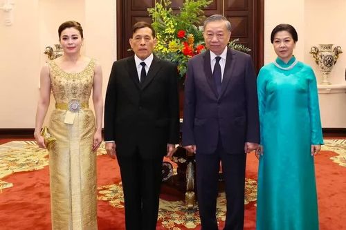 Tổng Bí thư, Chủ tịch nước và Phu nhân chủ trì chiêu đãi Nhà vua và Hoàng hậu Thái Lan