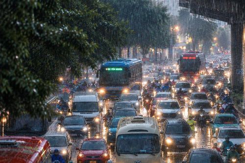 Thời tiết hôm nay 16.9: Hà Nội tiếp tục mưa tầm tã