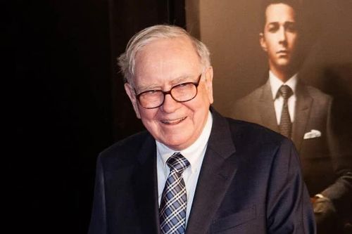 Tỷ phú Warren Buffett rời ghế Chủ tịch Berkshire Hathaway