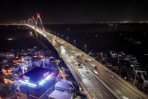 Hà Nội thí điểm tổ chức giao thông trên cầu Nhật Tân từ 27/9