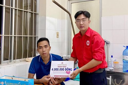 Hội Chữ thập đỏ xã Bắc Ninh Hòa hỗ trợ đột xuất người bị tai nạn lao động