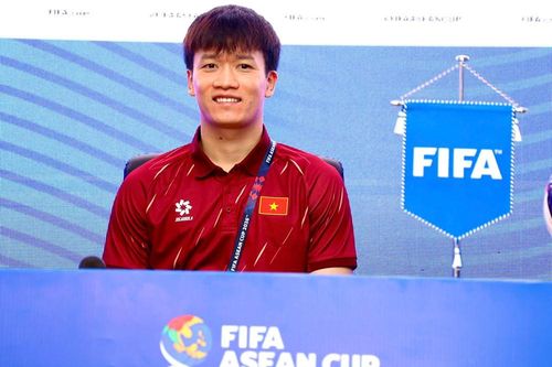 Hoàng Đức báo tin vui, sẵn sàng ra sân trước Philippines