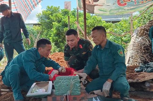 Sơn La: Khai quật, cất bốc 2 hài cốt tại xã Chiềng Khoong