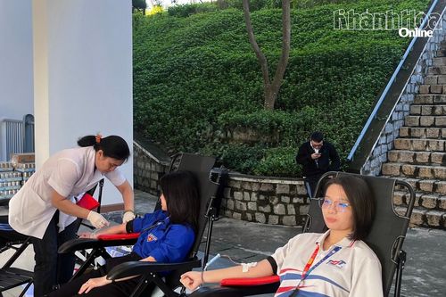 Gần 170 sinh viên Phân hiệu Trường Đại học Tôn Đức Thắng tham gia hiến máu tình nguyện