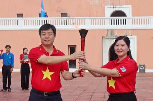 Hành trình 'Tôi yêu Tổ quốc tôi' về Đất Mũi