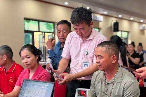 Ngày hội tiết kiệm, chung tay vì người nghèo ở Điện Biên