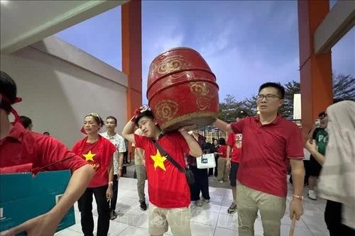 FIFA ASEAN Cup 2026: Cổ động viên Việt Nam hội tụ truyền cảm hứng trước trận đấu Thái Lan