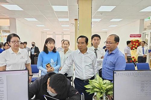 Sau một năm vận hành chính quyền địa phương 2 cấp - Thổi luồng gió mới:  Bài cuối: Khơi thông điểm nghẽn đưa cuộc cách mạng tổ chức bộ máy đến thành công