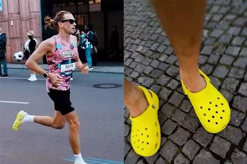 Phá kỷ lục 'Guinness' khi hoàn thành cự ly marathon bằng dép Crocs