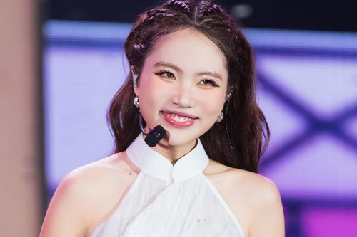 Phương Mỹ Chi vượt 'thế khó'