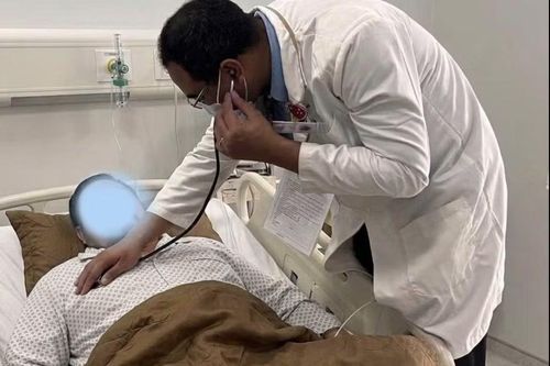30 tuổi, béo phì chưa biết tăng huyết áp đã rơi vào phù phổi cấp