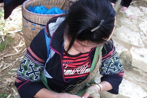 Thổ cẩm, tác phẩm nghệ thuật của người Mông