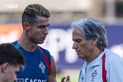 HLV Jorge Jesus nói Ronaldo có thể trở lại, nhưng không xin lỗi CR7