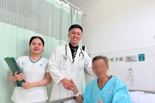Cứu sống bệnh nhân 76 tuổi ngưng tim nguy hiểm tính mạng, nhờ quy trình Code Stemi