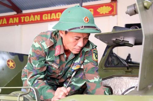 Người lính thợ tận tụy, trách nhiệm